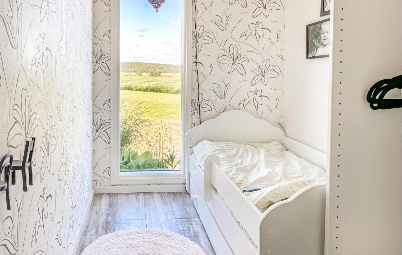 1 Bedroom Nice Home In Varberg Esterno foto
